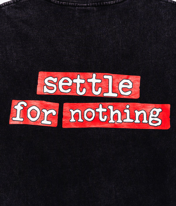 DEVÁ STATES "MARTYR L/S GFX T-Shirt" Black