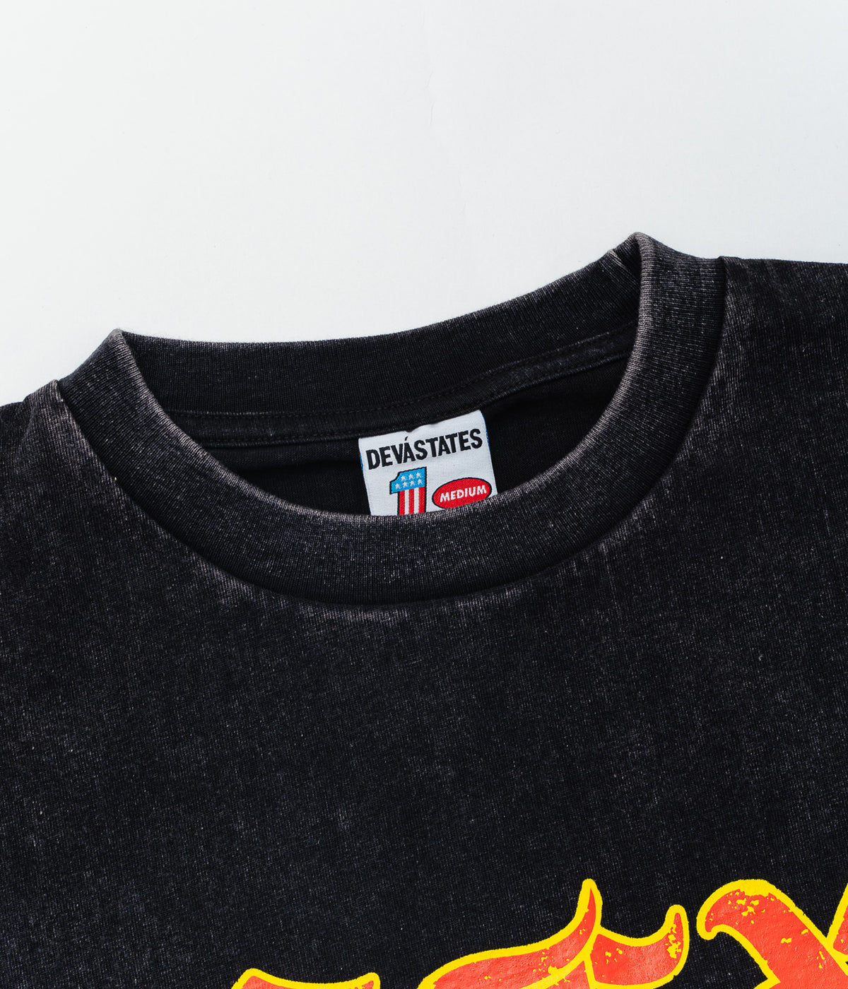 DEVÁ STATES "GFX Tshirt -HORNS-" Washed Black