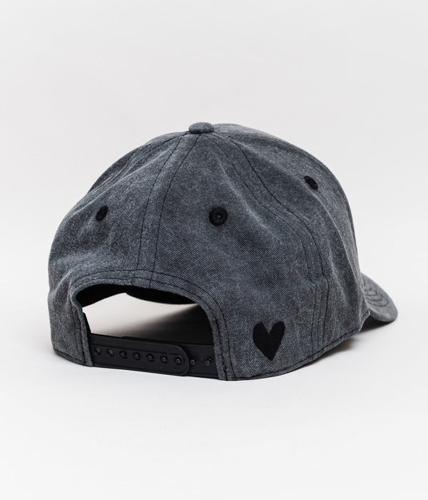 b.Eautiful "b.E Hat" Washed Black / Black - WEAREALLANIMALS