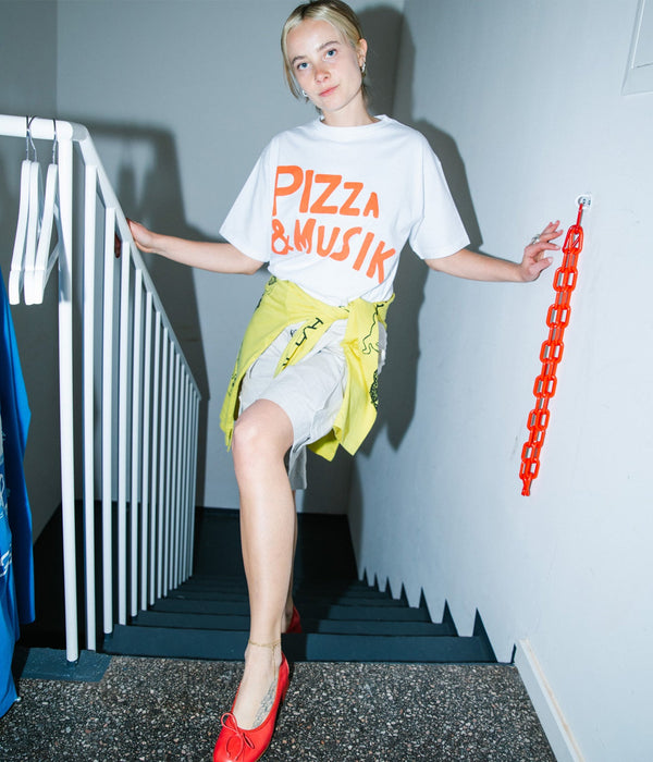 Public Possession"Pizza & Musik" T-Shirt White - WEAREALLANIMALS