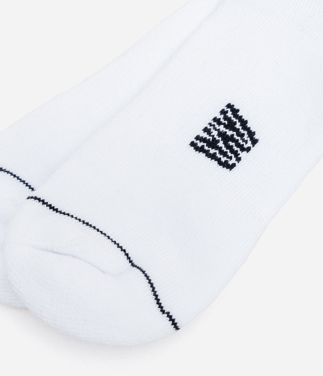 WILDERNESS WEAR "RETRO ACTIVE Q" White/Black - WEAREALLANIMALS