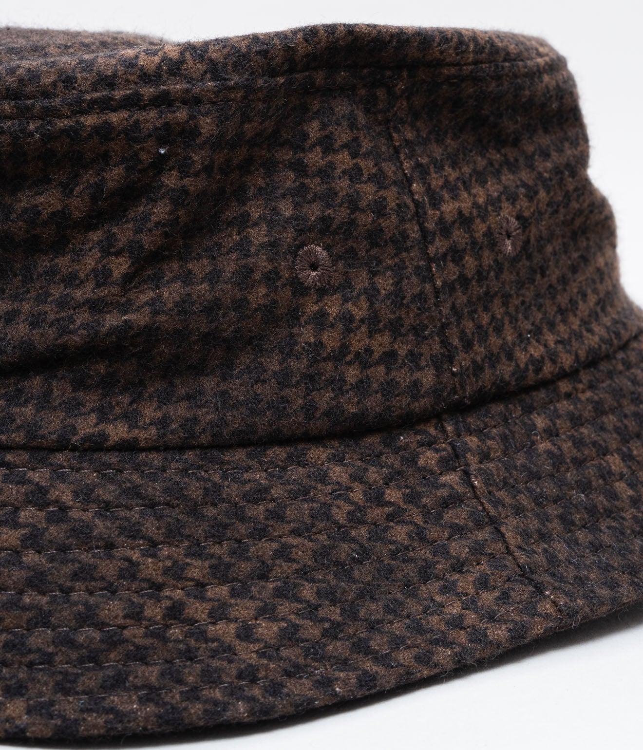 LITE YEAR "Houndstooth Bucket Hat" Brown